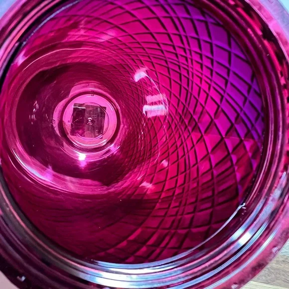 Starbucks Holiday 2022 Limited Iridescent Jeweled Tumbler Venti Red - Picture 4 of 5